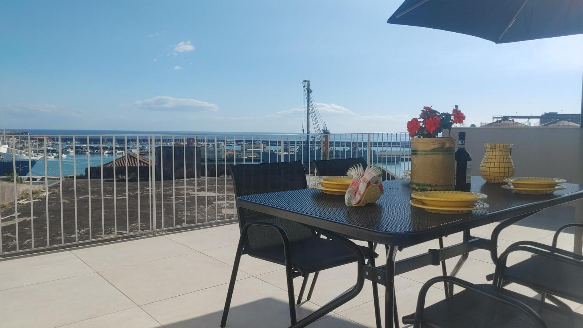 Attico Sul Porto Di Catania E Vista Vulcano Kültér fotó